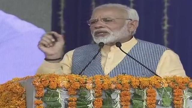 PM_Modi_in_Gujarat_1508670076